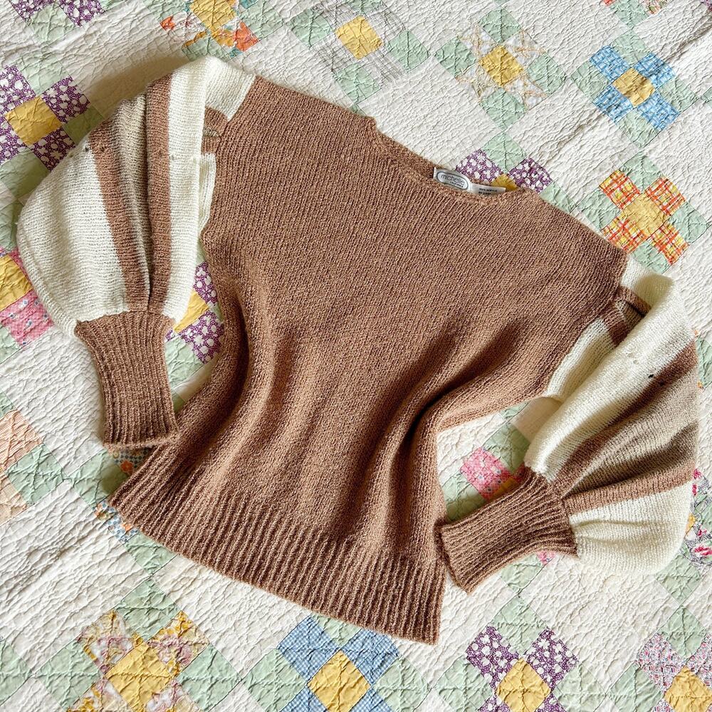 Vintage 80s/90s Neutral Colorblock Exaggerated Pleated Balloon Sleeve Sweater M